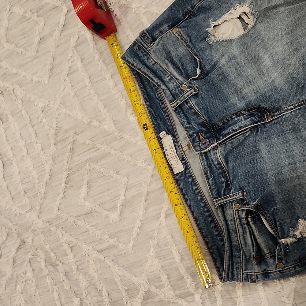 Medium wash, distressed Torrid jean shorts size 14! - Picture 7 of 11